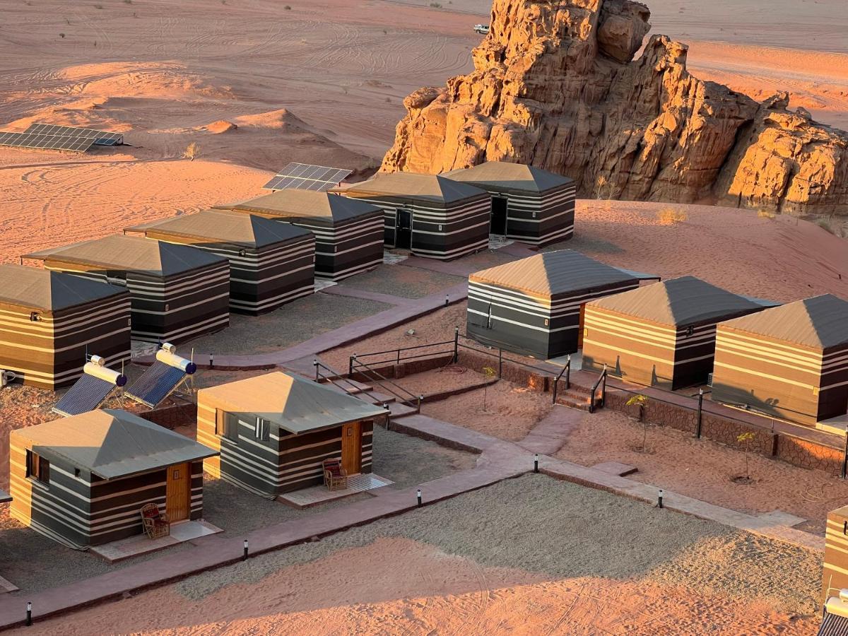 Wadi Rum Eagle Luxury Camp Bagian luar foto