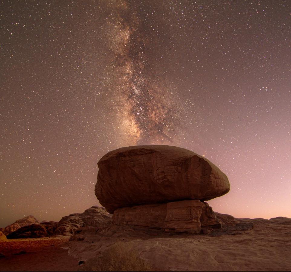 Wadi Rum Eagle Luxury Camp Bagian luar foto
