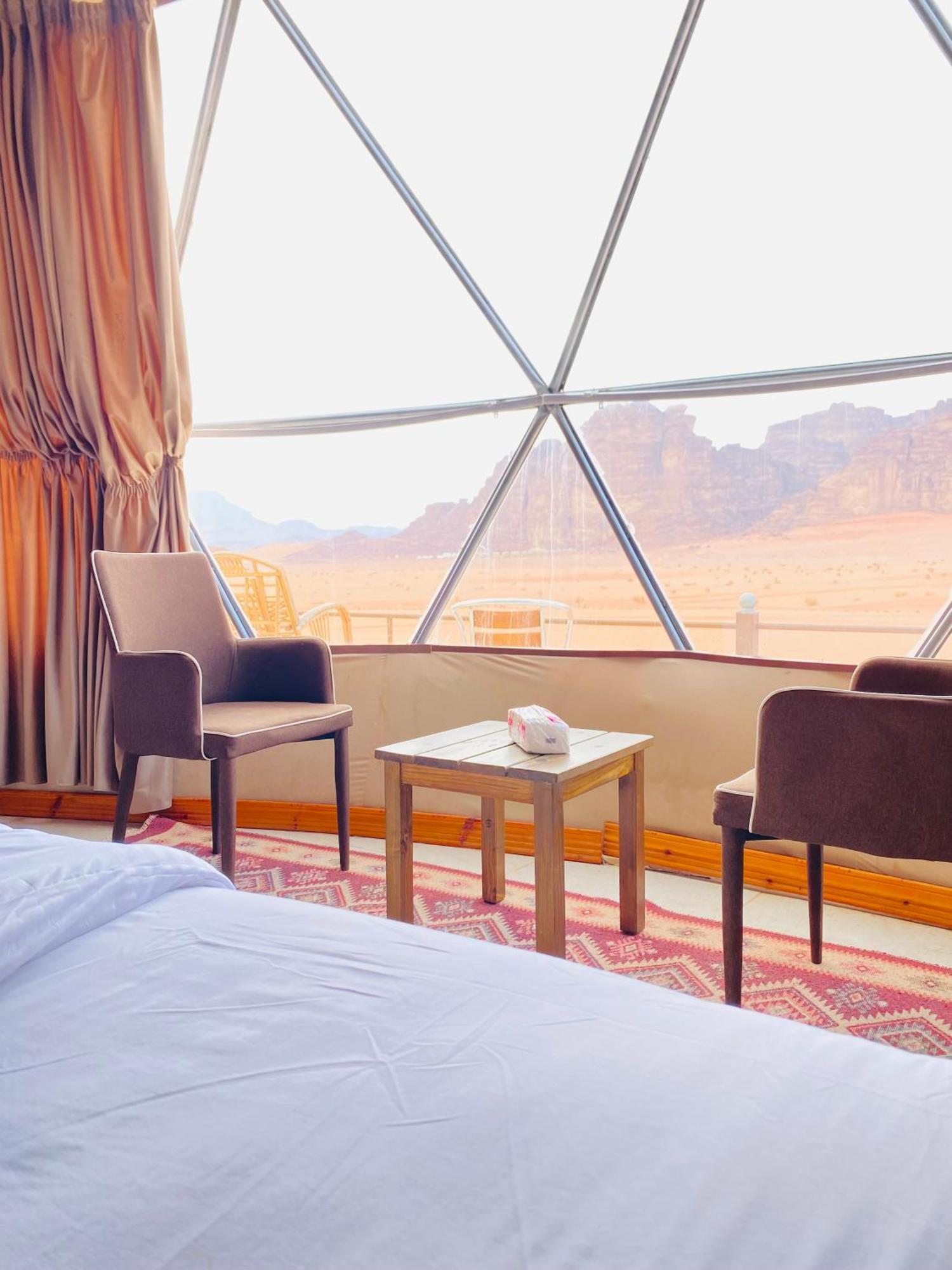 Wadi Rum Eagle Luxury Camp Bagian luar foto