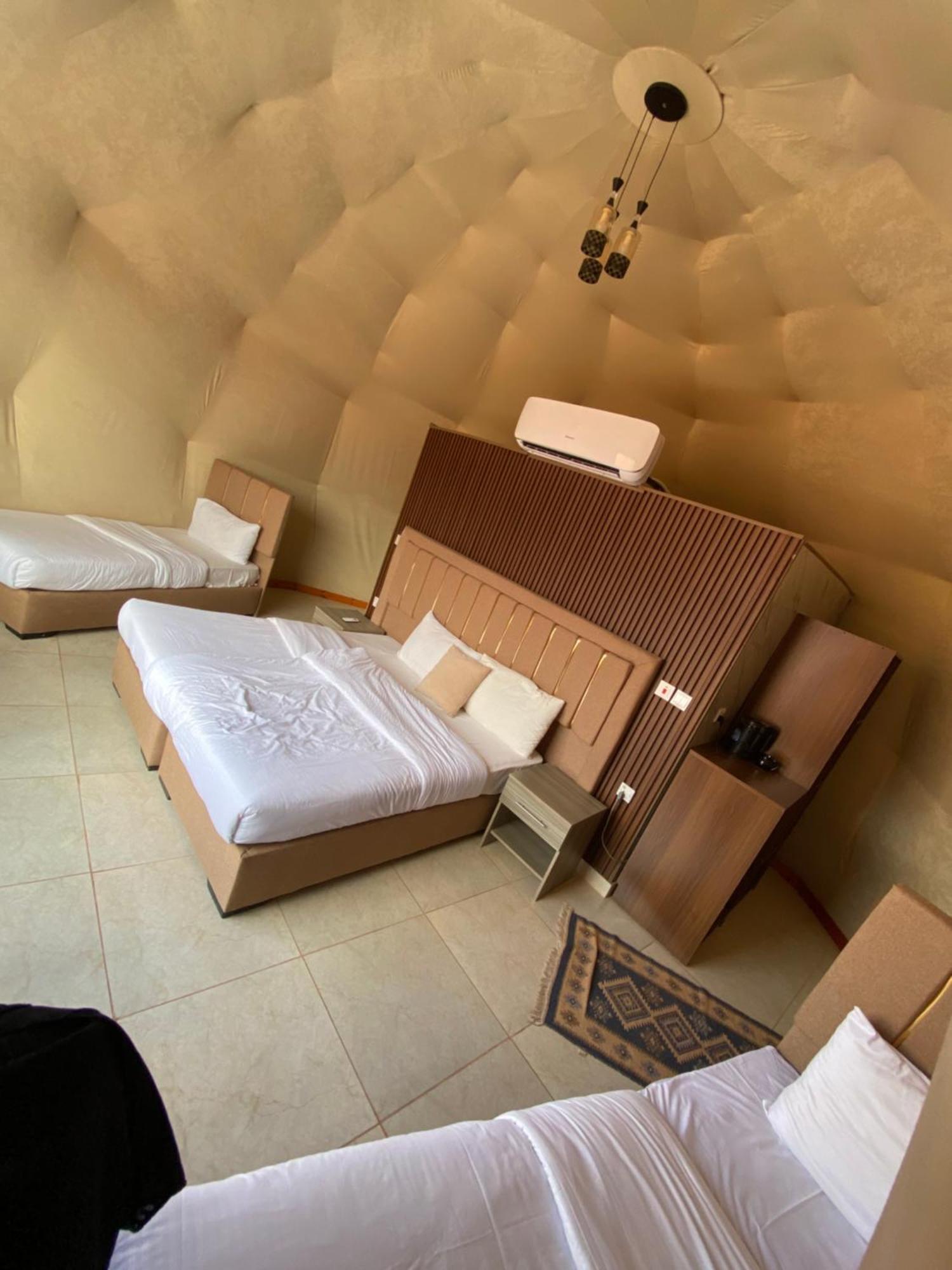 Wadi Rum Eagle Luxury Camp Bagian luar foto