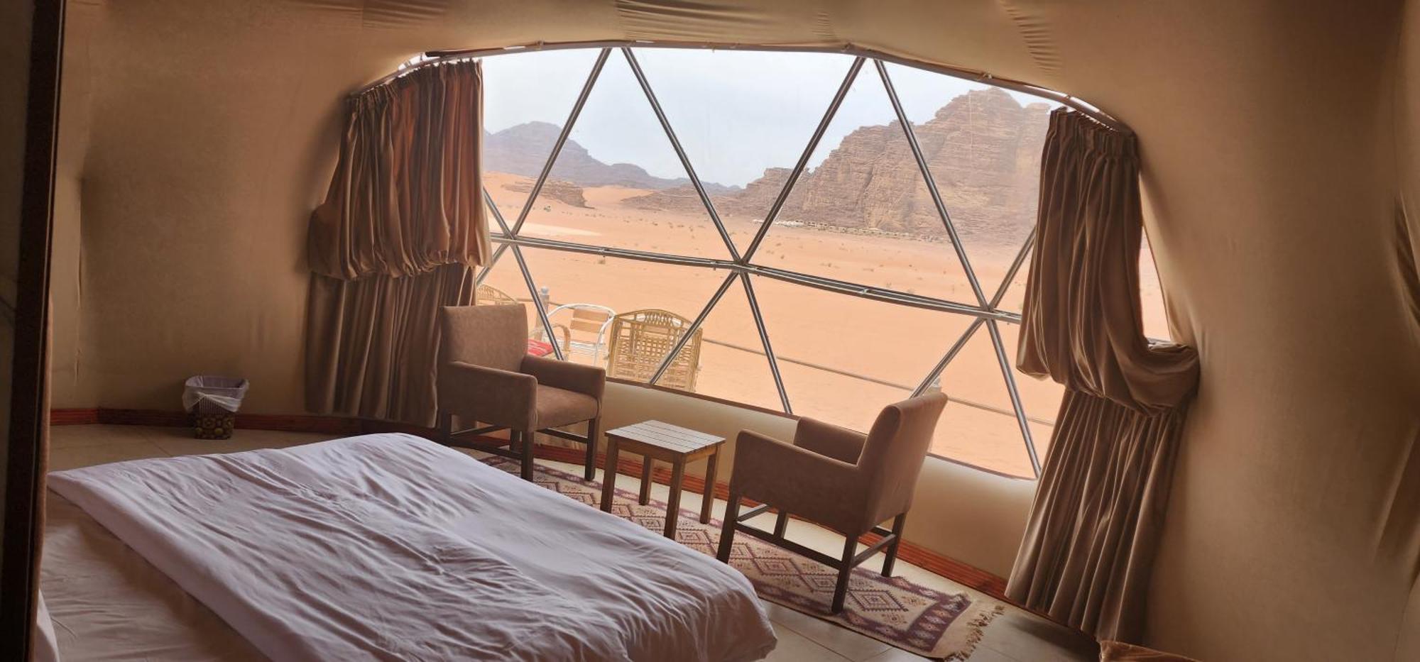 Wadi Rum Eagle Luxury Camp Bagian luar foto