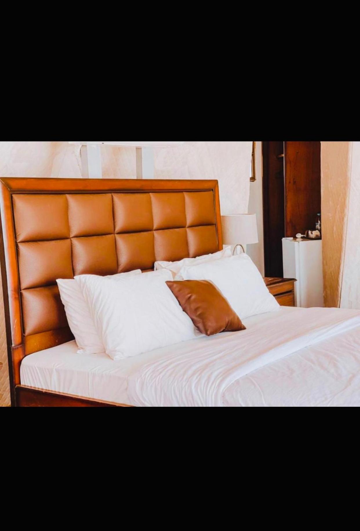 Wadi Rum Eagle Luxury Camp Bagian luar foto